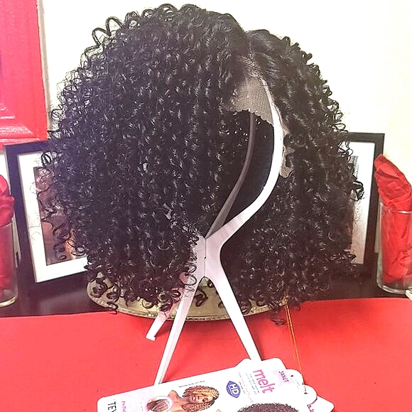 Janet Collection: Melt Edition HD Lace Wig: Teya (Color Available: 1) - Picture 7 of 14